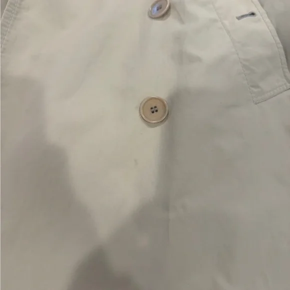 Authentic Burberry Beige Classic Trench Coat - Picture 11 of 15
